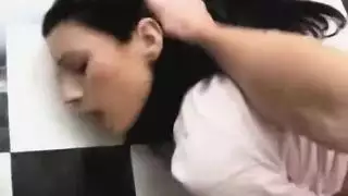 سكس مع الحيوانات: نيك حصان مع اختراق عميق