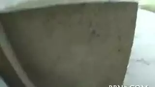وضعية وجه فاحشة عنيفة ومني على اللسان