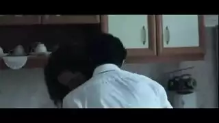 أم زوجة الأب لا تقاوم طلبات ابن الزوج مشهد صريح