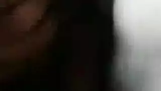 القحبة المغربية فراولة على المباشر