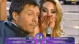 العاب مثلية مع خلع ملابس