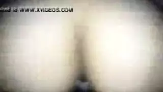 شقراء مثيرة بقضيب ضخم تأخذها لمتعة أفلام إباحية