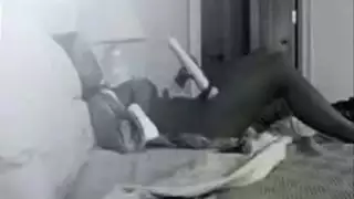 امسكت بالكاميرا: لقاء مثلّي بين أم وابنتها