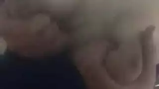 لهثانة على الزب المصري: مددي كسي الناشف