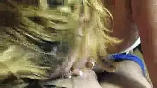 لعبة ألعاب جنسية صريحة مع كوجر أم مثيرة جائعة