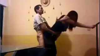 كاميرا سرية تلتقط زوجة في خيال جنس جماعي