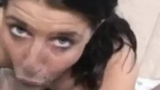 هي حاوية مني تتوسل للمزيد من فعل إكس إكس إكس