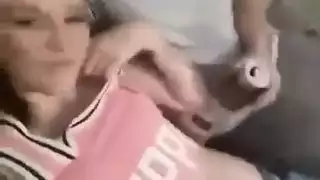 هذا الفرج الرطب يحلم باختراق نجم إباحي قاسٍ الليلة