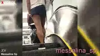 مشهد كيرا الشرجي القاسي: العاهرة الأمريكية تُدكّ بقوة