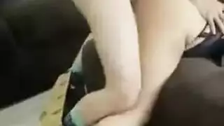 شغف خام: حركة قاسية واستسلام شهواني