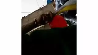 مثلية سكرتيرة صغيرة: جماع خشن على الأريكة