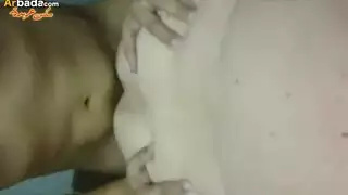 نيك ينت صغيره من طيزها