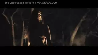 هيلاري الشابة تأخذ حمولة كبيرة على وجهها