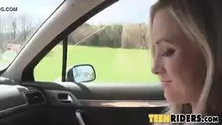 تجربة ساميا الأولى مع الجنس القاسي