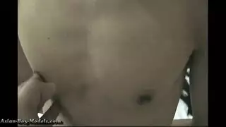 تلميذة مصارعة سمو تغوي زملاءها لممارسة جنس جماعي عارض