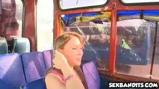 صديقتي الشابة تنتشر لجماع وجه لوجه