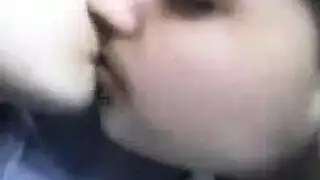 مص شفايف نااار