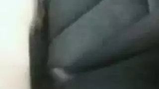 جنس سيارة صريح: مراهقة ليبية عارية وحبيبها