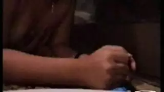 إباحية عربية متزوجة: ليلة حمراء من الجنس الحميم