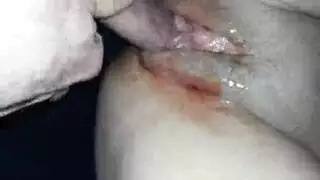 ضرب متواصل حتى أفرغ خصيتي فيها
