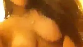 عاهرة مغربية مغرية تُملأ وهي واقفة