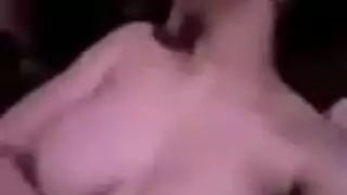 شرموطه هايجه بتلعب ف كسها الناااارلحد م تجيبهم