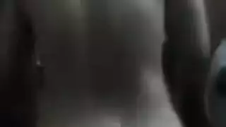 مصرية مفتونة الجسم تمارس الجنس بمؤخرتها الكبيرة