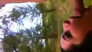 امرأة عربية ممتلئة جنس جماعي خام في فيلم إباحي