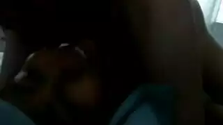 جنس عربي مثلي الجنس قاس: قضيب ضخم يضرب مؤخرة راغبة بقوة