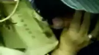 فتاتان تسيطران على شاب مقيد بممارسة شرجية عنيفة