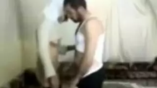 قذف داخلي للعاهرة السمراء الجامحة