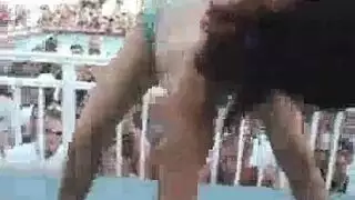 شقيقة متحولة تئن وتقذف بشدة