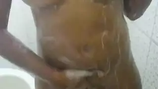 كس سوداني كبير مدخن في مشهد إباحي صريح