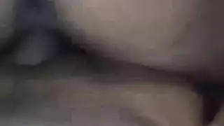 مبللة ومثيرة جماع مزدوج مع الأخت في الحمام