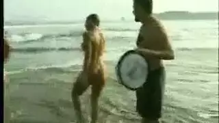 جلسة استمناء حميمية مع مي عزالدين