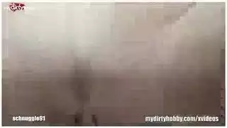 فن الوشم الإباحي على فرجها