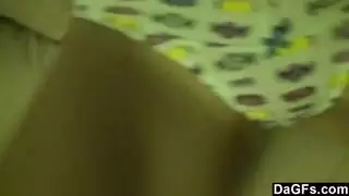 فاتنة المشاغب اللعب مع نفسها ، كس المشابك والإصبع في الفم فاتنة المشاغب اللعب مع نفسها ، كس المشابك والإصبع في الفم