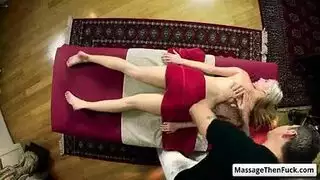 تتعرض إيقاع لوكس للضرب بالطريقة التي أرادتها دائمًا وتشتكي من المتعة أثناء كومينغ