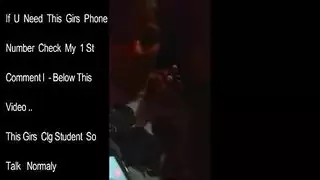 فتاة جامعية حقيقية في ملابس داخلية مثيرة مارس الجنس وشاعر المليون في الحمام