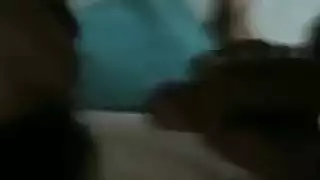 أم تكتشف إدمان ابنها على الأفلام الإباحية الصريحة