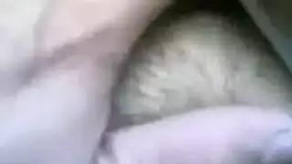 آشلي تشامبرز تتفاخر بعضلاتها وتأخذ القضيب بعمق