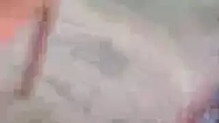 جلسة جنس جماعي في غرفة السكن: طلاب جامعيون صغار يتحررون
