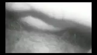 النظارة التي يرى بها عراة