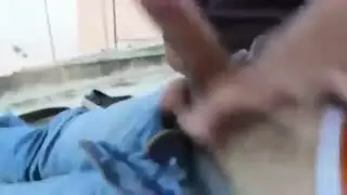 مص بدون واقي وجنس في الخارج