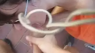 جاني نيلسون تأخذ قضيبًا سميكًا في مؤخرتها