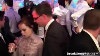 ادفع لتلعب مع عاهرات طموحات يصبحن ممثلات