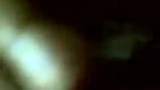 الجنس عبر الهاتف النابض الساخن له متعة مع اثنين من الأزرار أمام والدها