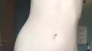 نجم إباحي شقراء يجرد و يستمني لكرة القدم