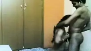 سكيني سكسي في موجة من المقاطع الإباحية العارية
