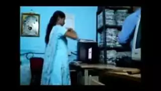 اختناق على القضيب إباحية نيك حلق عنيف